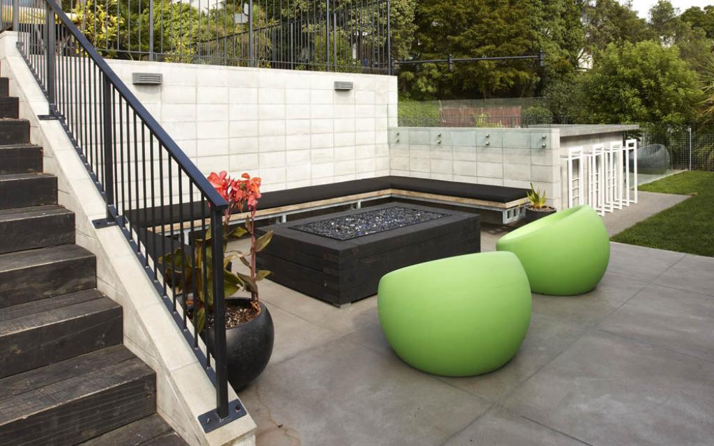 Outdoor Entertaining
